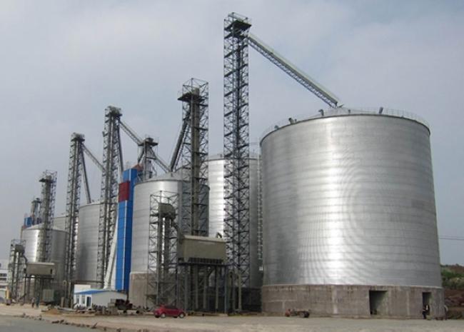 布拖大型钢板库构造参数及水泥储存质量